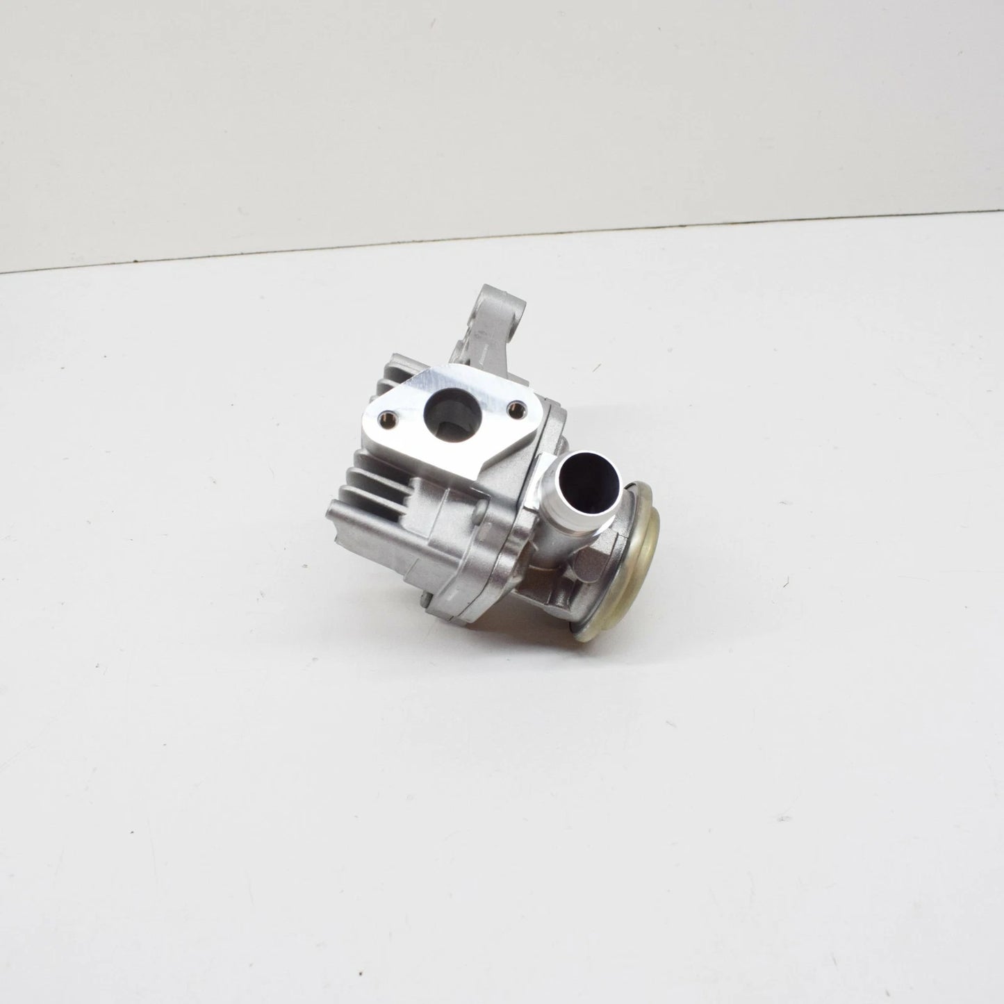 NEW MERCEDES-BENZ C W204 EGR VALVE A0031400060