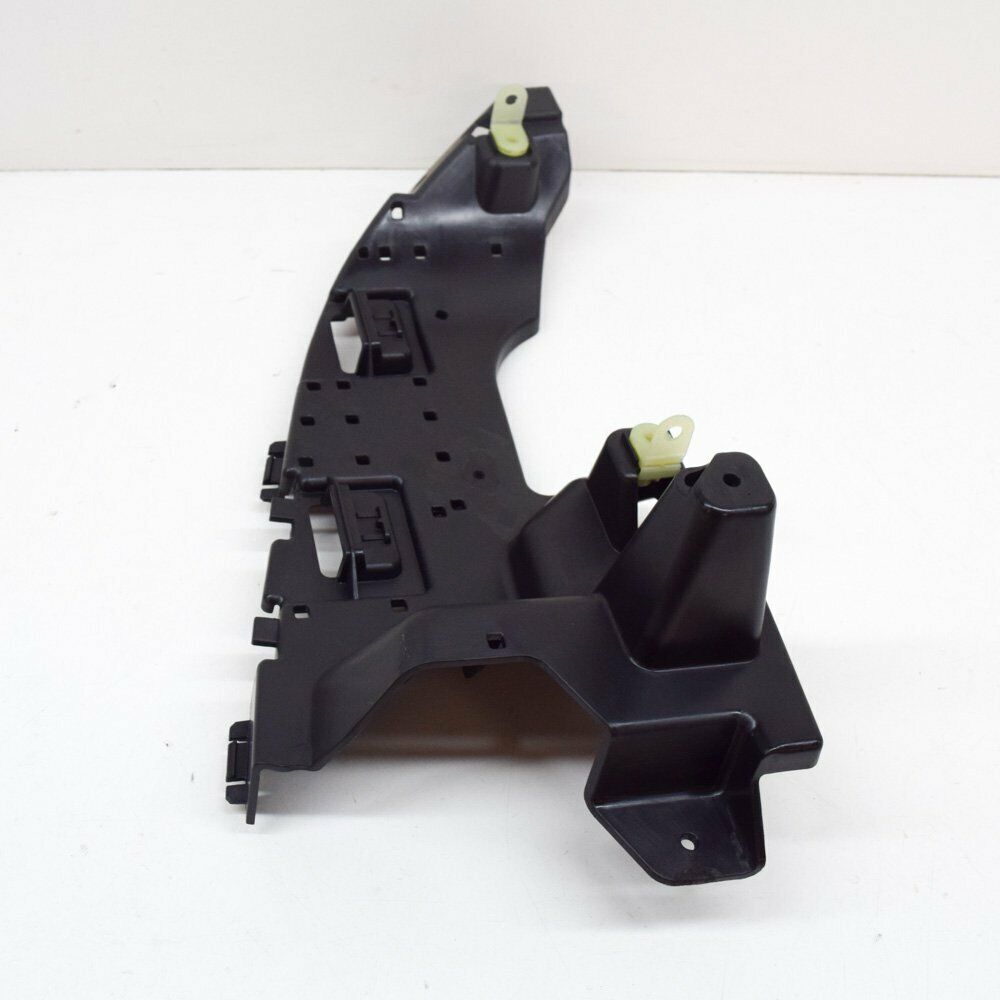 NEW MERCEDES-BENZ C W205 RIGHT EXHAUST TAILPIPE BRACKET A2058859104 ORIGINAL