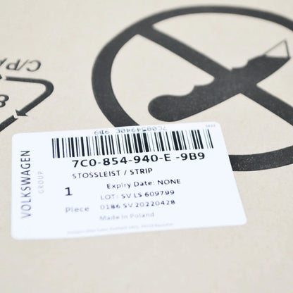 NEW VW CRAFTER FLATBED SZ FRONT RIGHT DOOR LOWER TRIM 7C0854940E9B9