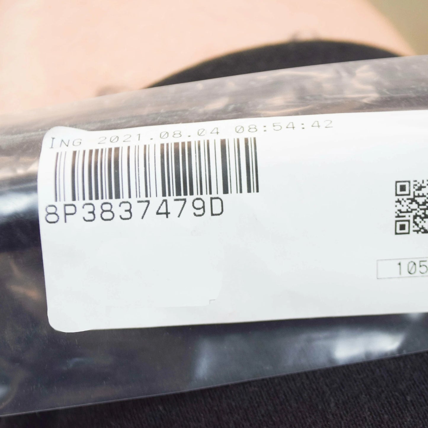 NEW AUDI A3 8P FRONT LEFT OUTER WINDOW APERTURE SEAL 8P3837479D