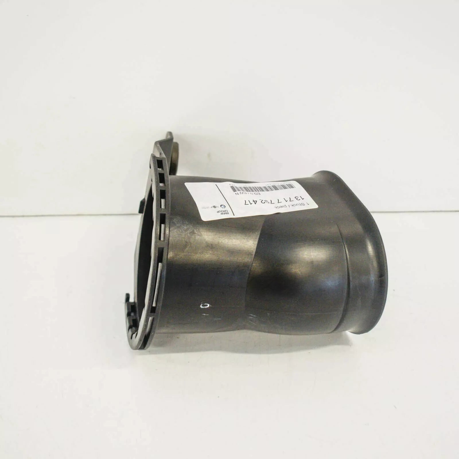 NEW BMW 5 E60 AIR INTAKE DUCT 13717792417 7792417 ORIGINAL