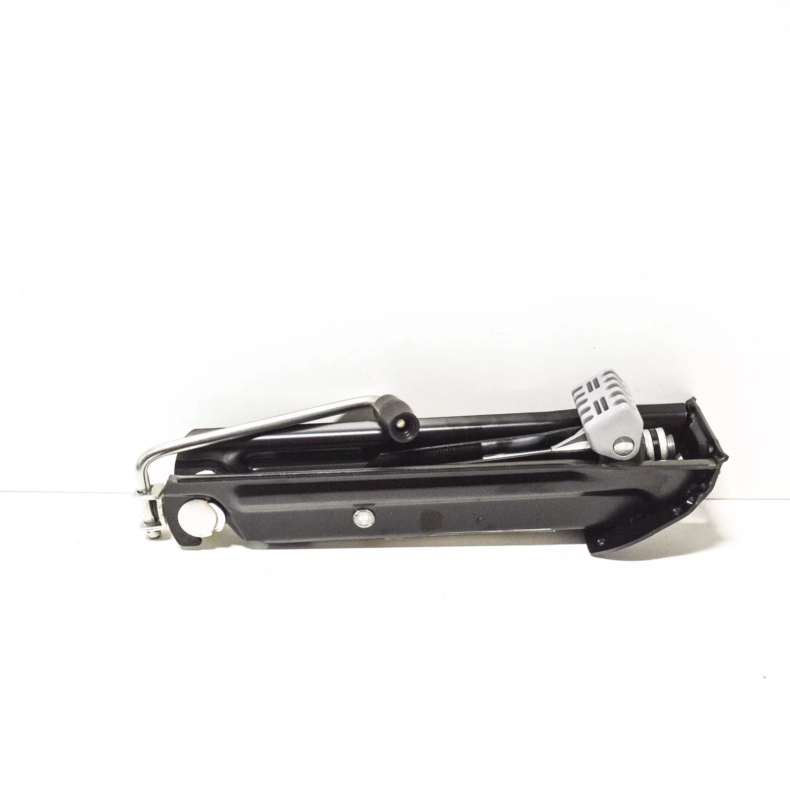 NEW MERCEDES-BENZ C W205 LIFT JACK A2055800000 ORIGINAL