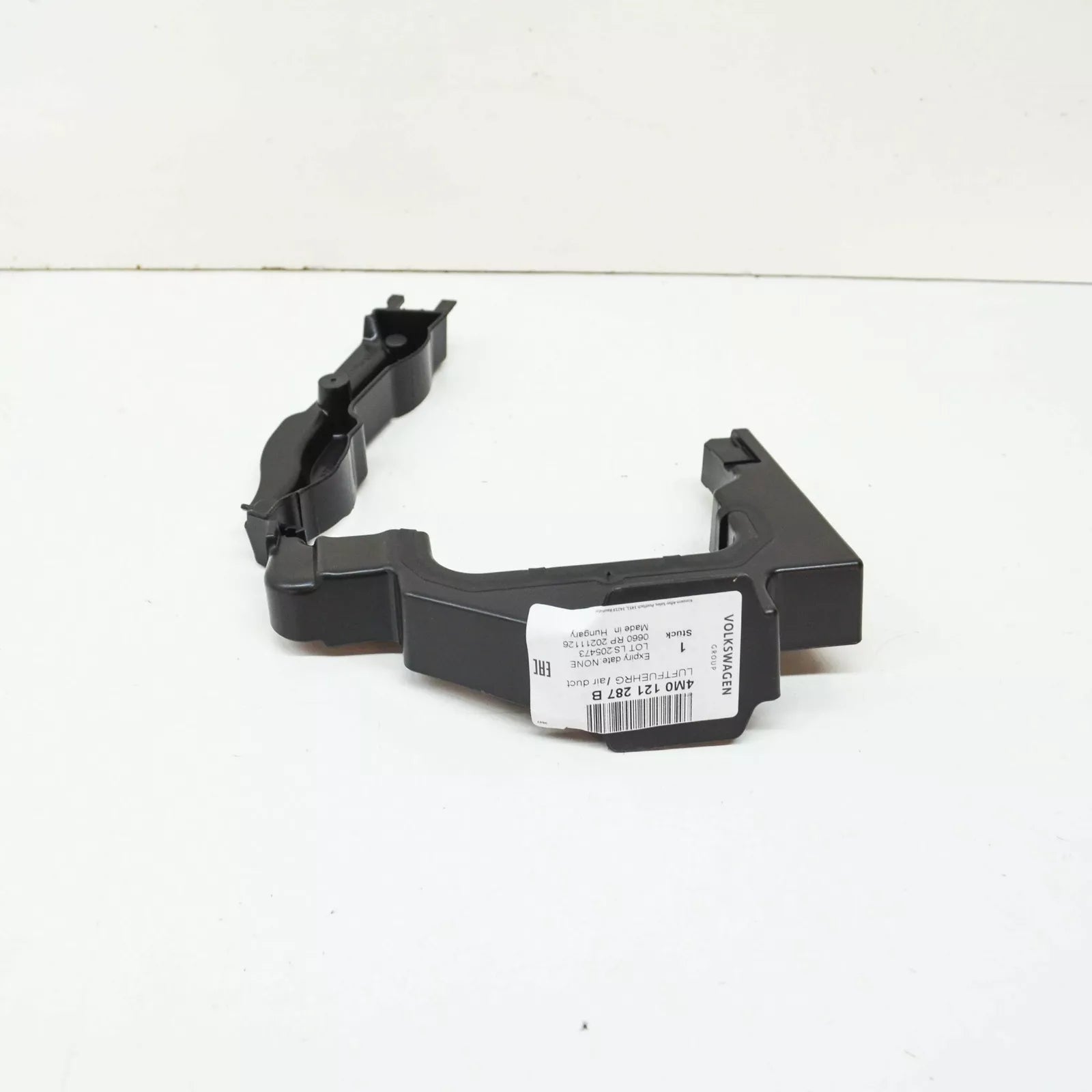 NEW AUDI Q7 4M RADIATOR CORE SUPPORT AIR DUCT 4M0121287B ORIGINAL