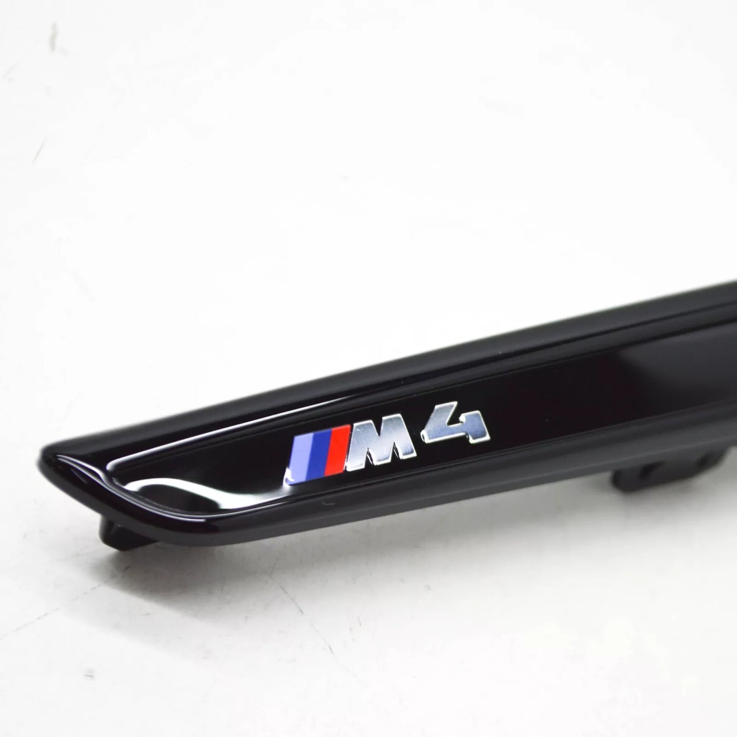 NEW BMW M4 F82 FRONT RIGHT SIDE GRILLE 51148068586 8068586 ORIGINAL