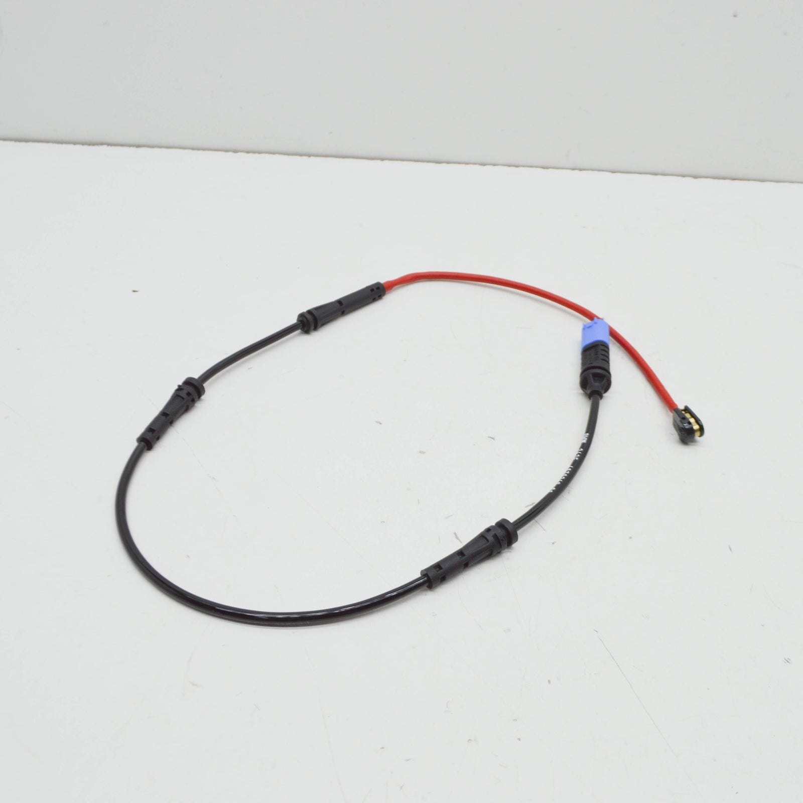new bmw 3 g20, g28 front brake pad wear sensor 34356870349 6870349 original