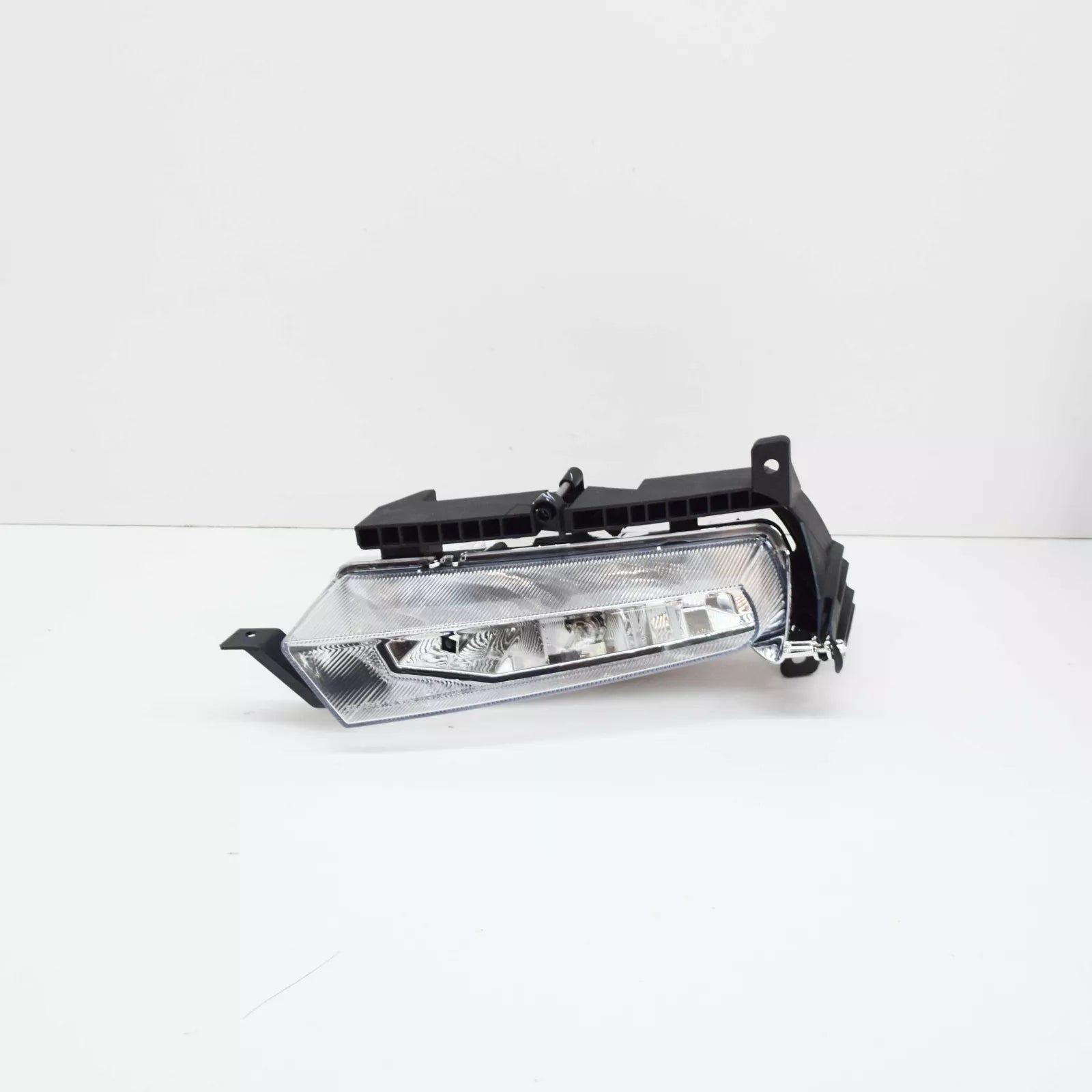 NEW BMW Z4 ROADSTER E85 FRONT RIGHT FOG LIGHT 63177162740 7162740 ORIGINAL