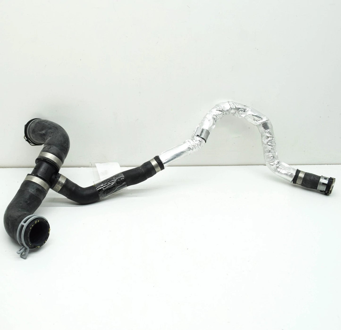 NEW MERCEDES-BENZ A W177 RIGHT SIDE WATER RADIATOR HOSE A1775011701 ORIGINAL