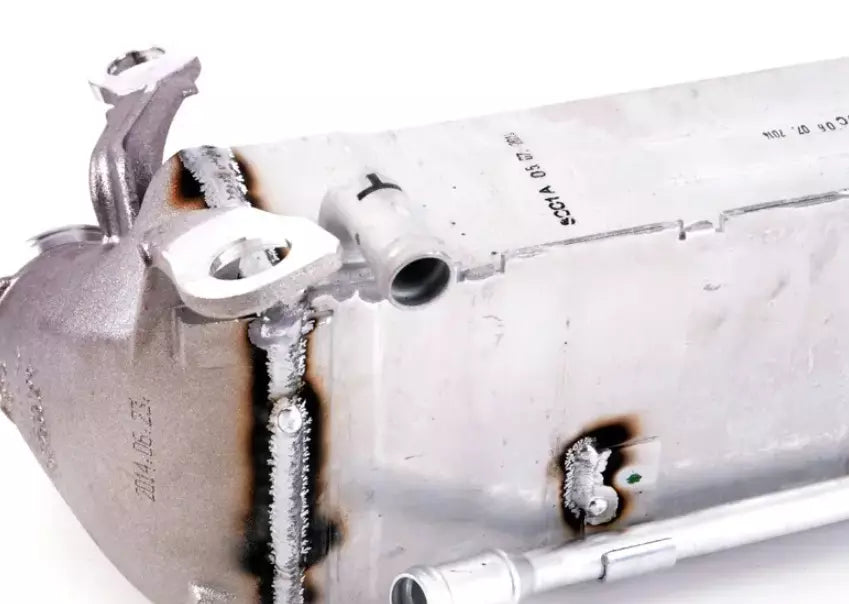 NEW VOLKSWAGEN PASSAT B8 INTERCOOLER 3AA145805B ORIGINAL