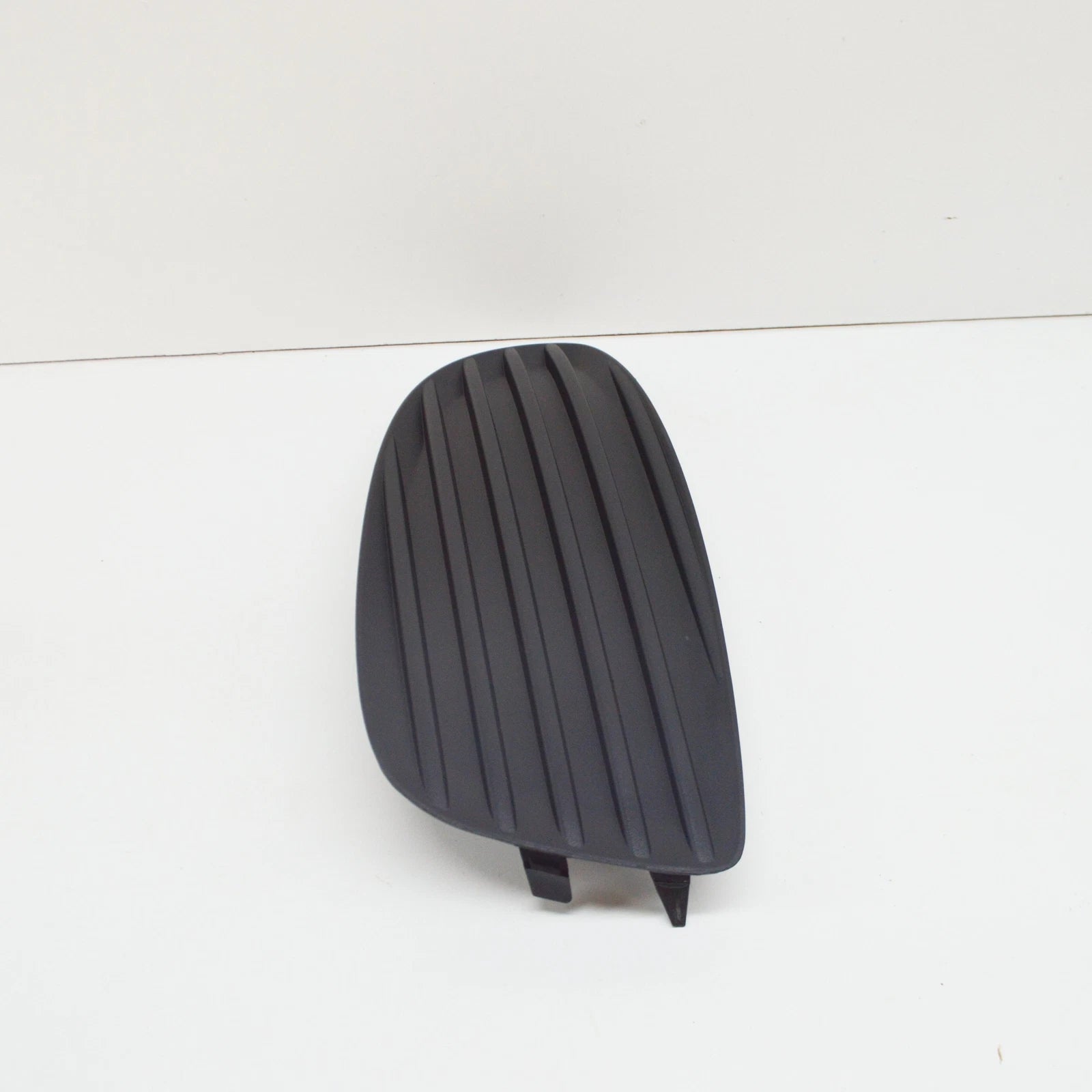 NEW MB VITO W447 FRONT BUMPER RIGHT COVER TRIM A44788401749051