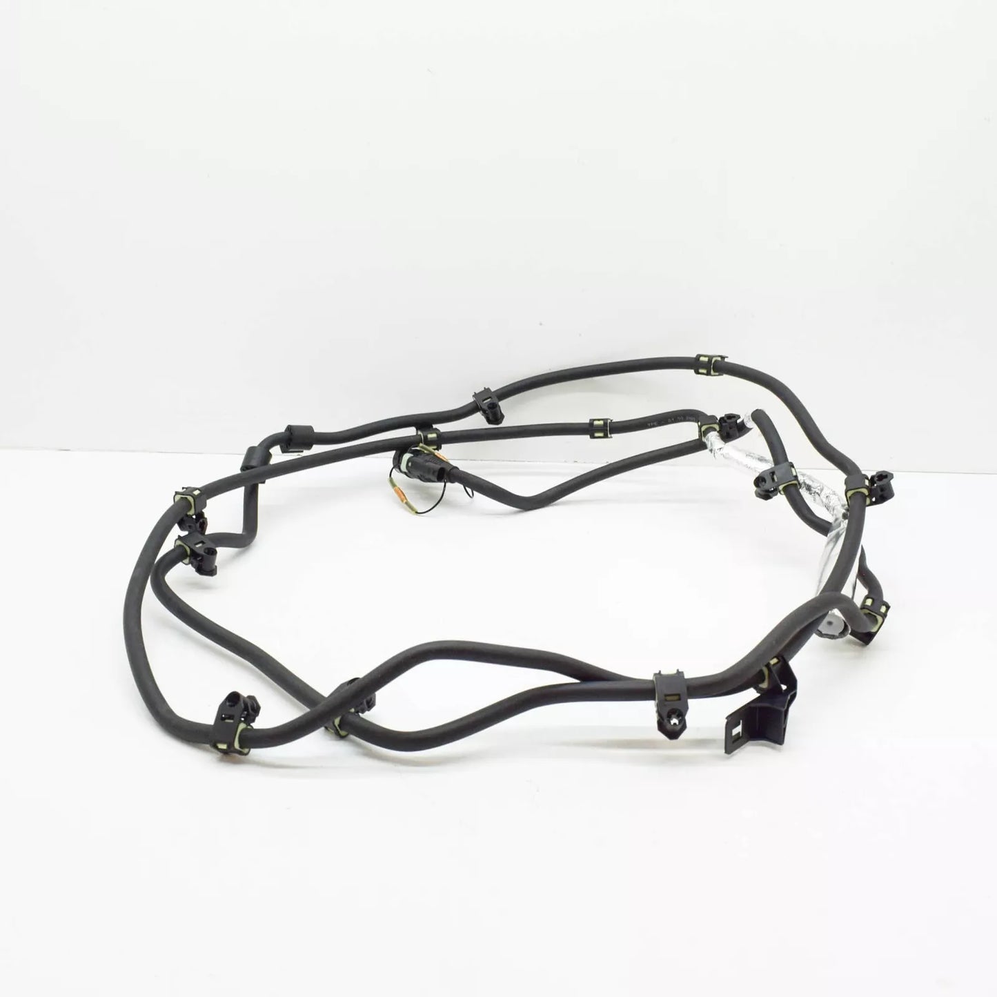 NEW MERCEDES-BENZ ML W166 ADDITIVE LINE WITH HEATING ELEMENT A1664700424