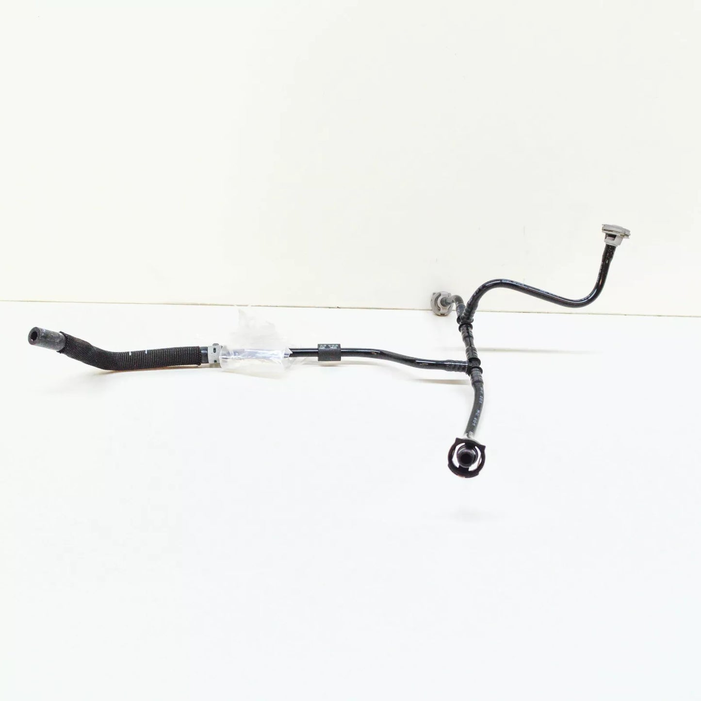 NEW AUDI A5 8T3 COOLANT PIPE HOSE 8K0121081BK