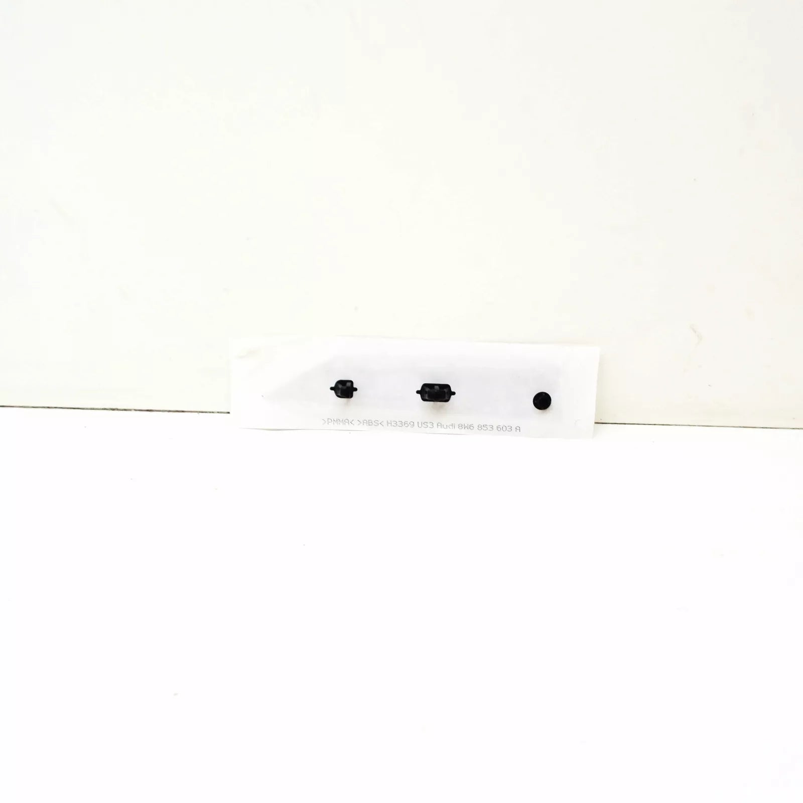 NEW AUDI A5 CABRIO 8W6 FRONT LEFT DOOR CHROME TRIM 8W6853603APUZ