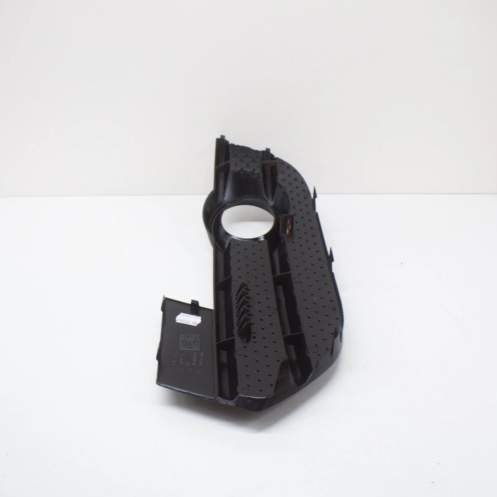 NEW AUDI Q3 8U FRONT BUMPER RIGHT FOG GRILLE  8U0807682ASP9