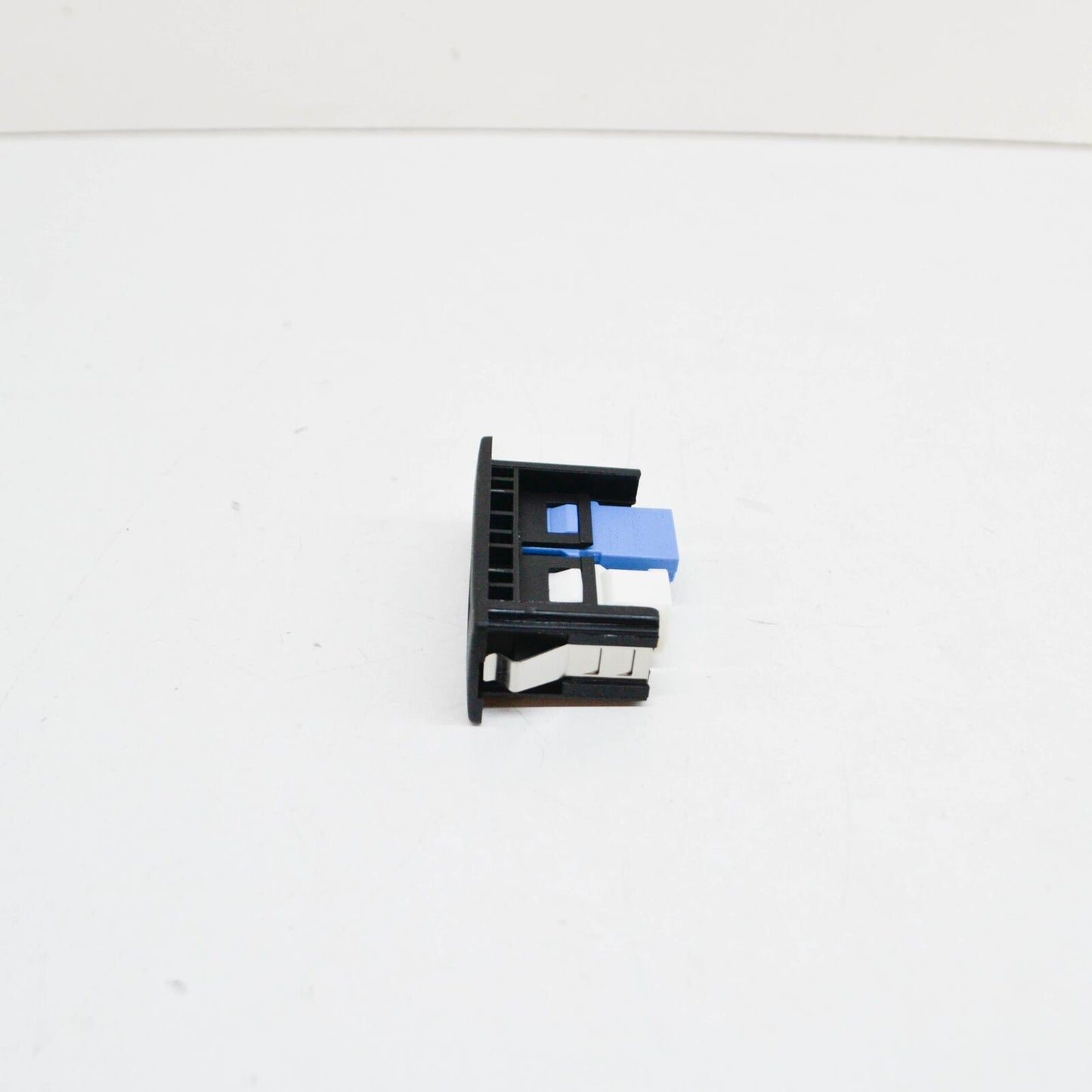 NEW MERCEDES-BENZ VITO W447 USB/AUX ADAPTER A4478200087 ORIGINAL