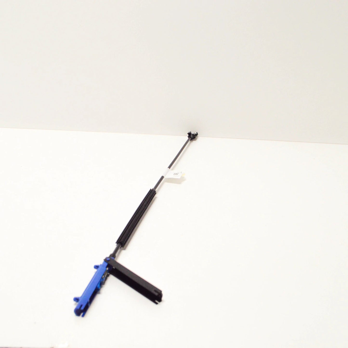 NEW VOLKSWAGEN TIGUAN 5N FRONT BONNET HOOD RELEASE CABLE 5TB823531 ORIGINAL