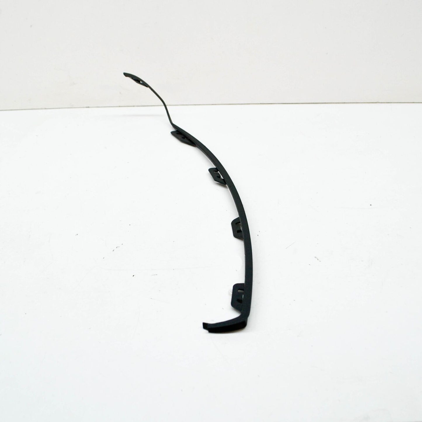 NEW MERCEDES-BENZ A-CLASS W176 FRONT BUMPER RIGHT TRIM A1768851822 ORIGINAL