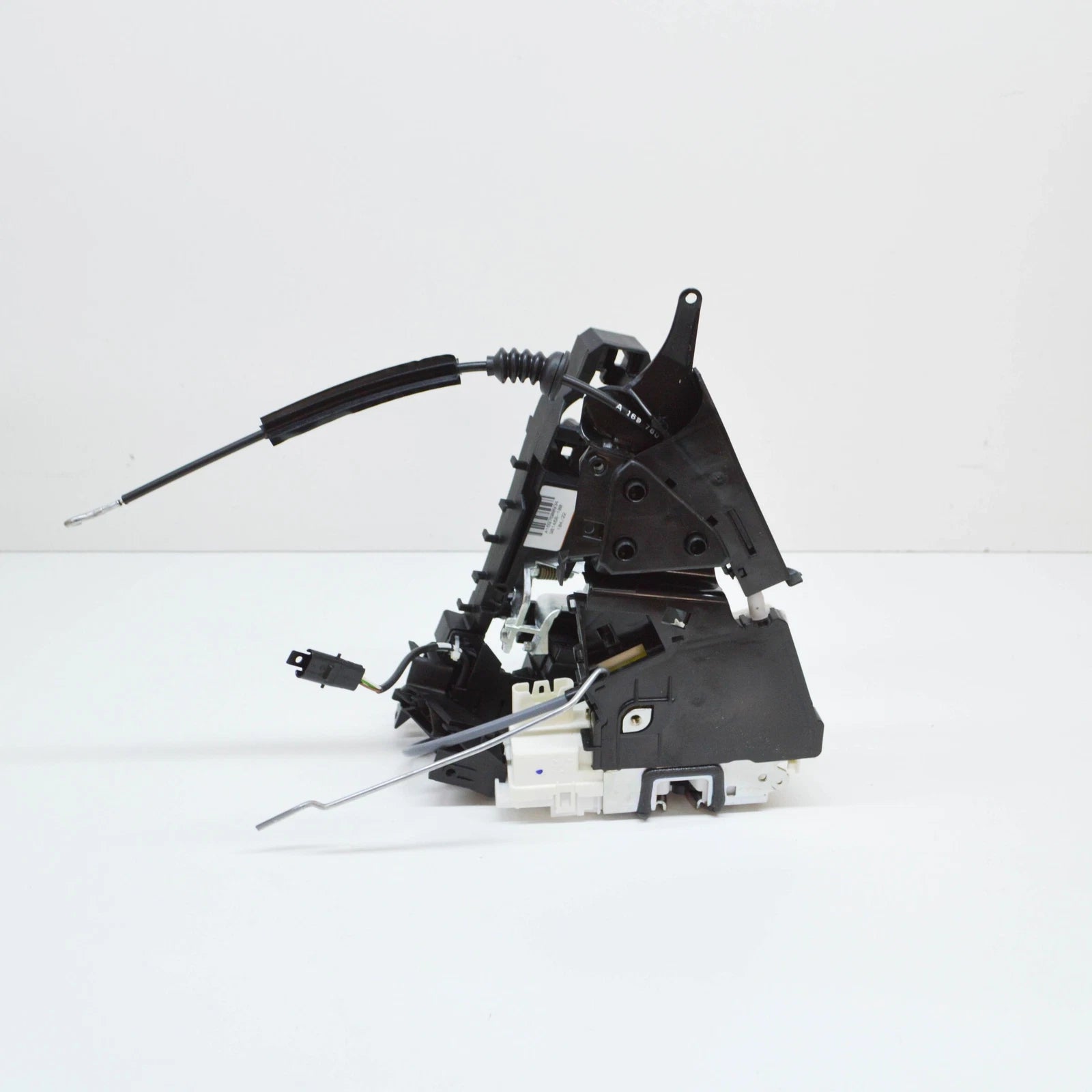 NEW MERCEDES-BENZ B W245 FRONT LEFT DOOR LOCK LHD A1697203735 ORIGINAL