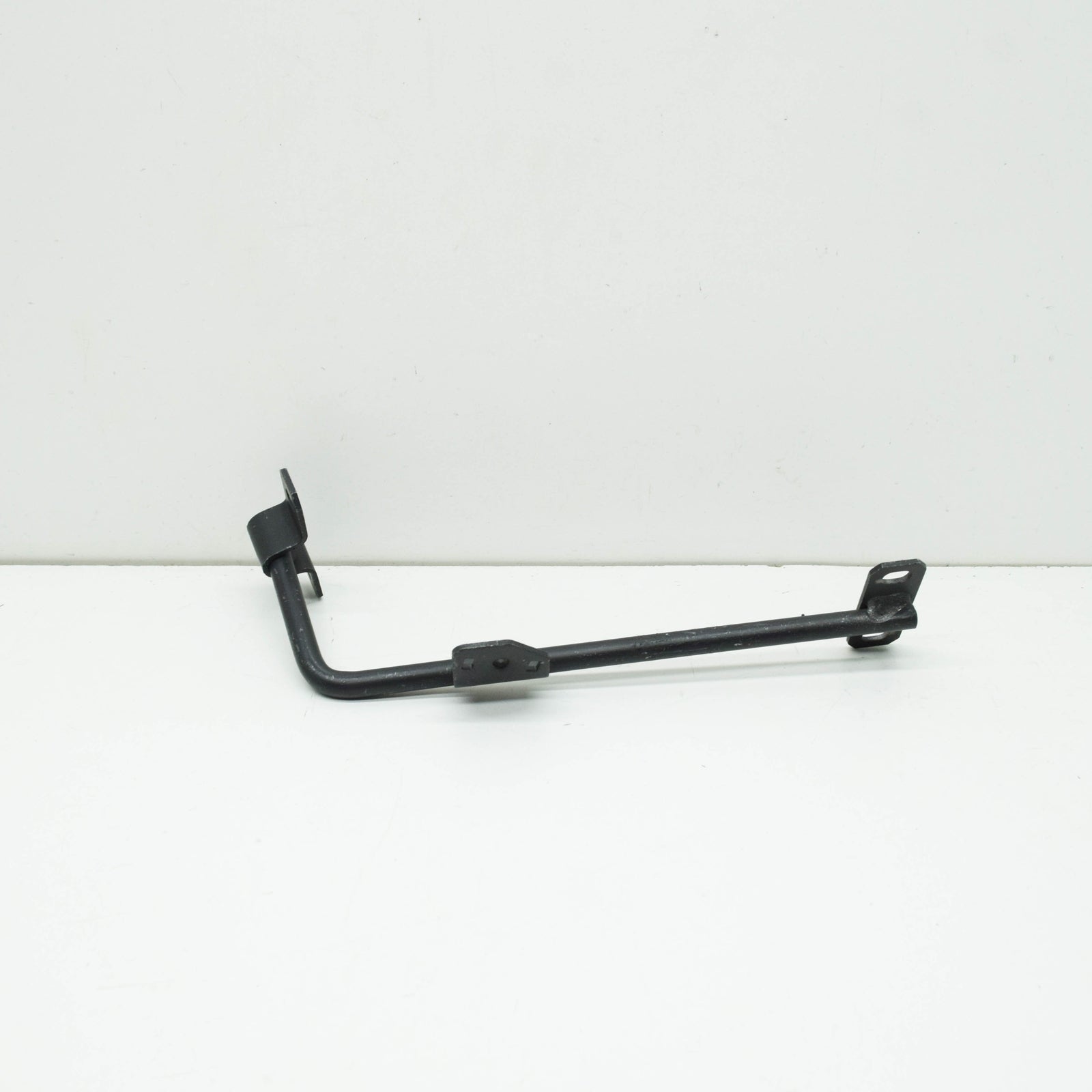 NEW MERCEDES-BENZ EQC FRONT RADIATOR SUPPORT STRIKER A2938980000 ORIGINAL