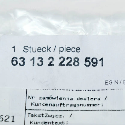 NEW BMW 3 E46 FRONT LEFT WHITE TURN INDICATOR LAMP 63132228591 ORIGINAL