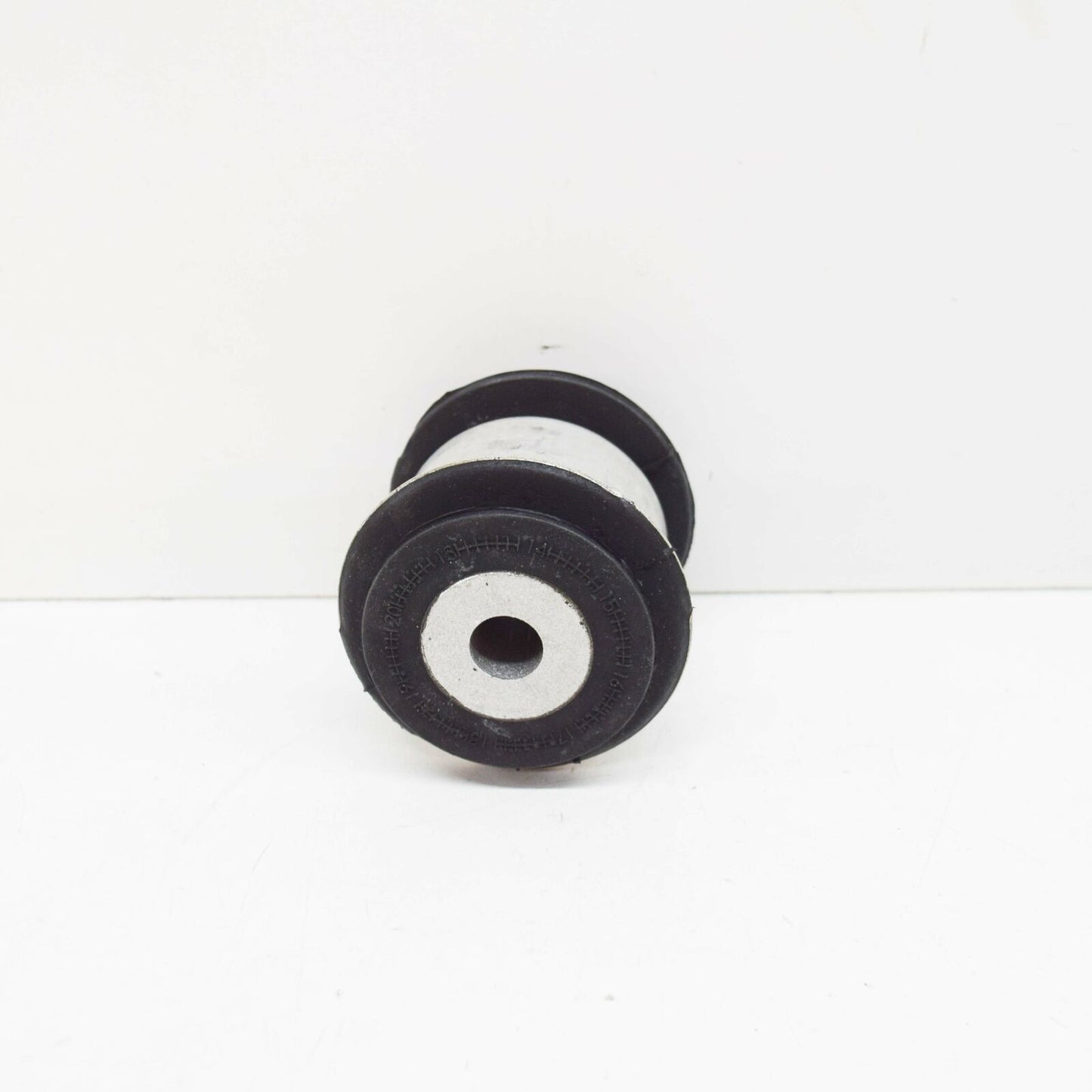 NEW MB GL-CLASS X166 FRONT LOWER CONTROL ARM BUSHING A1663330200 ORIGINAL