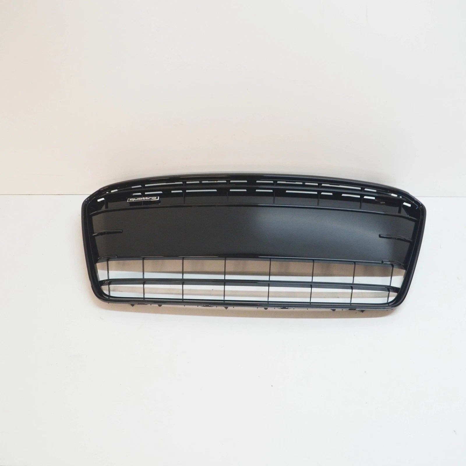 NEW AUDI R8 42 FRONT BUMPER RADIATOR GRILLE 420853651SALZ ORIGINAL