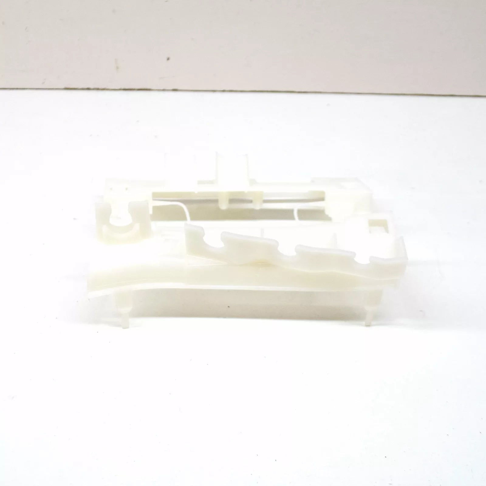 NEW BMW X5 G05 REAR WHEEL SPEED RIGHT SENSOR BRACKET 34526878164 ORIGINAL