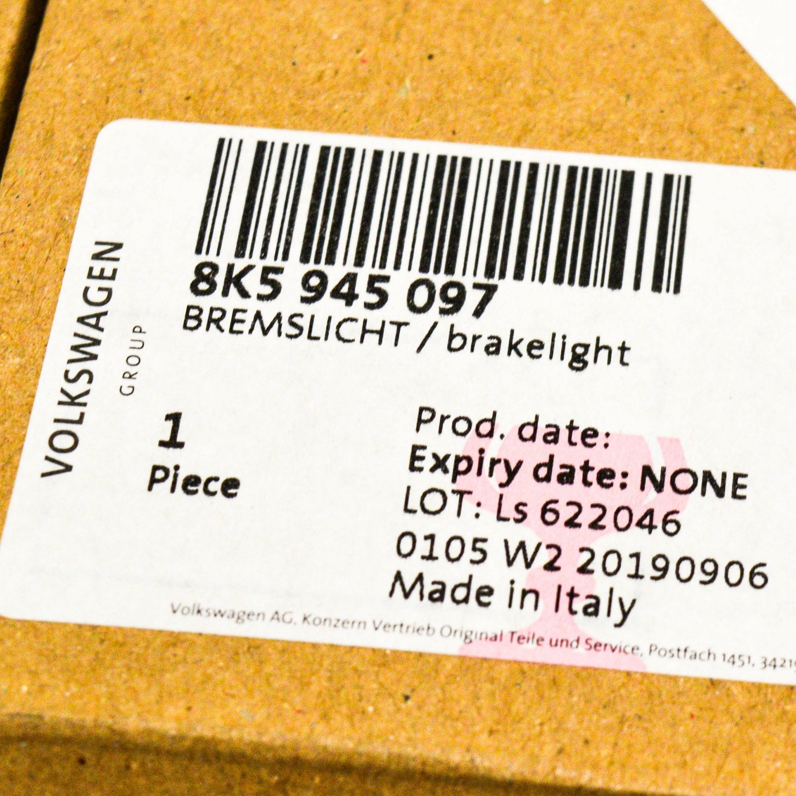 NEW AUDI A4 AVANT B8 ADDITIONAL BRAKE LIGHT 8K5945097 2015 ORIGINAL