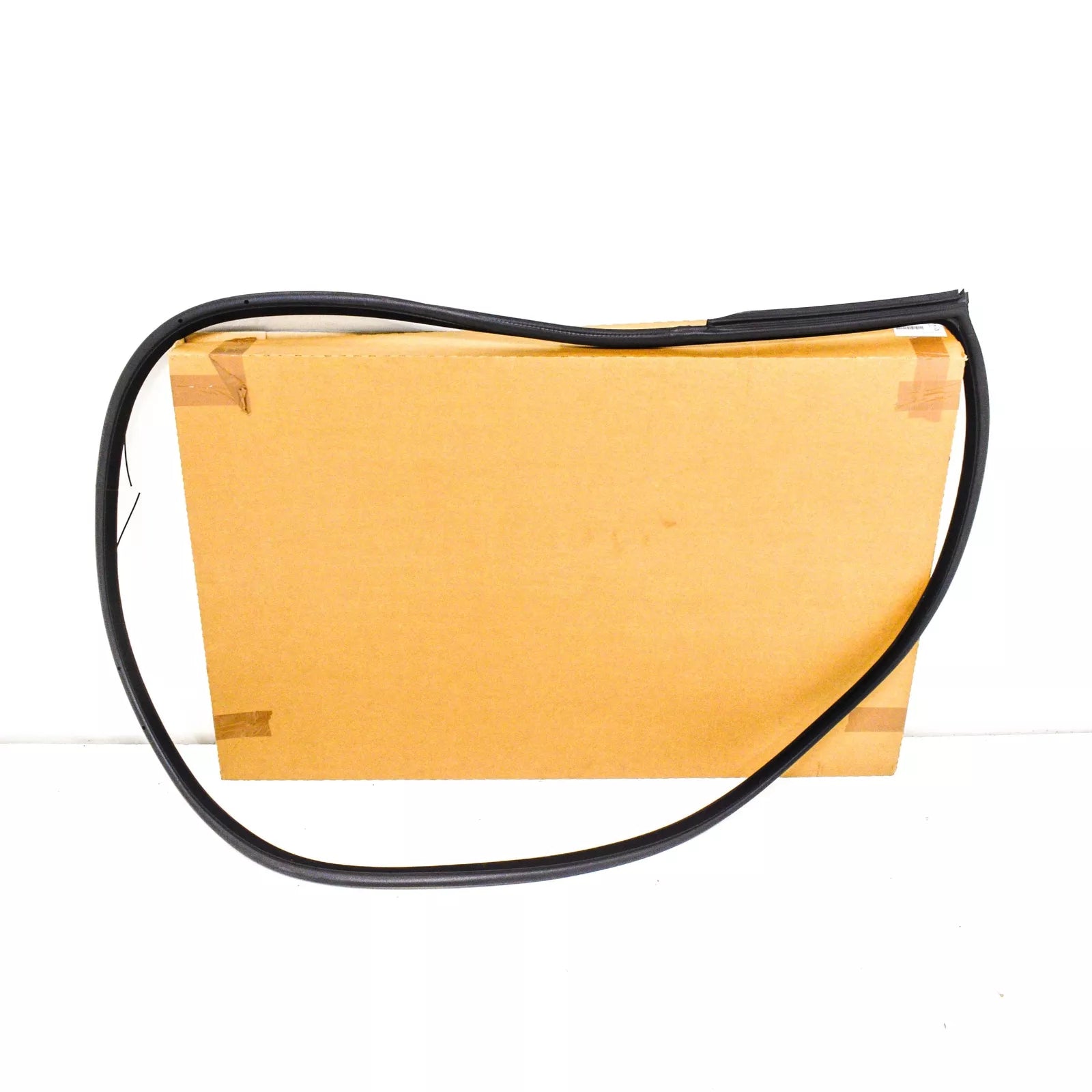 NEW BMW 3 E92 FRONT RIGHT DOOR SEAL RUBBER 51767175784 7175784 2008 ORIGINAL