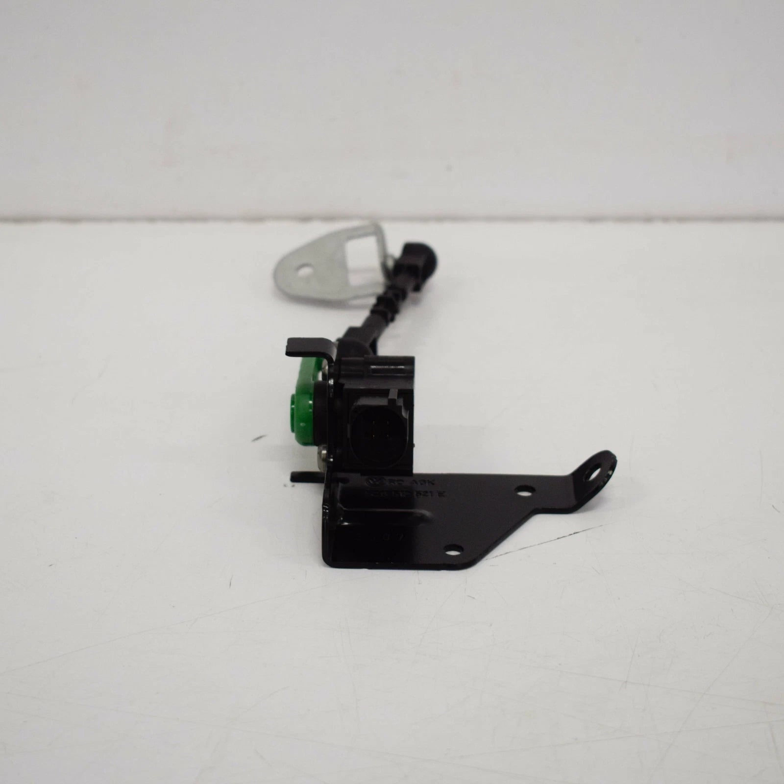 NEW AUDI A3 8V REAR LEFT HEIGHT LEVEL SENSOR 5Q0512521E ORIGINAL