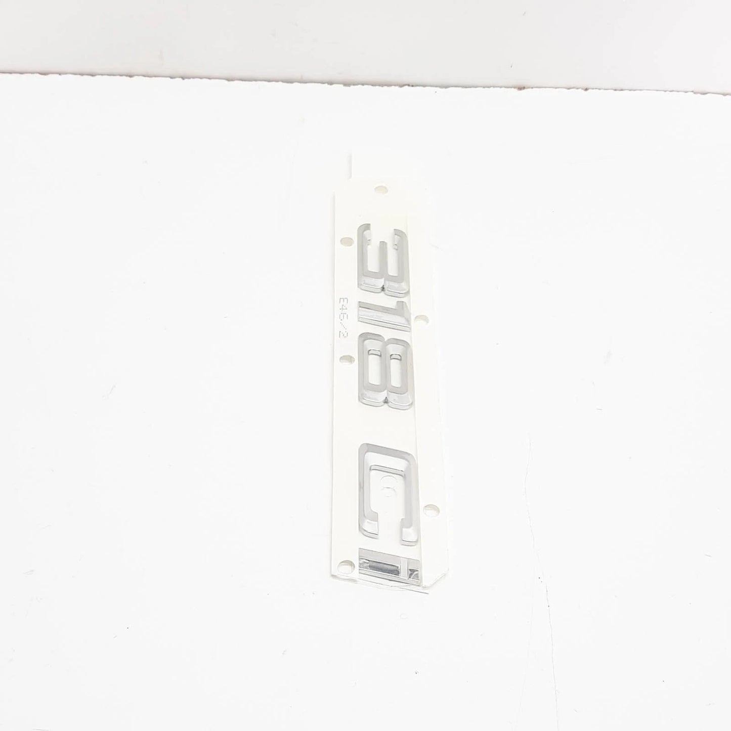 NEW BMW E46 COUPE TRUNK LID 318CI EMBLEM BADGE LOGO SIGN 8240116 51148240116