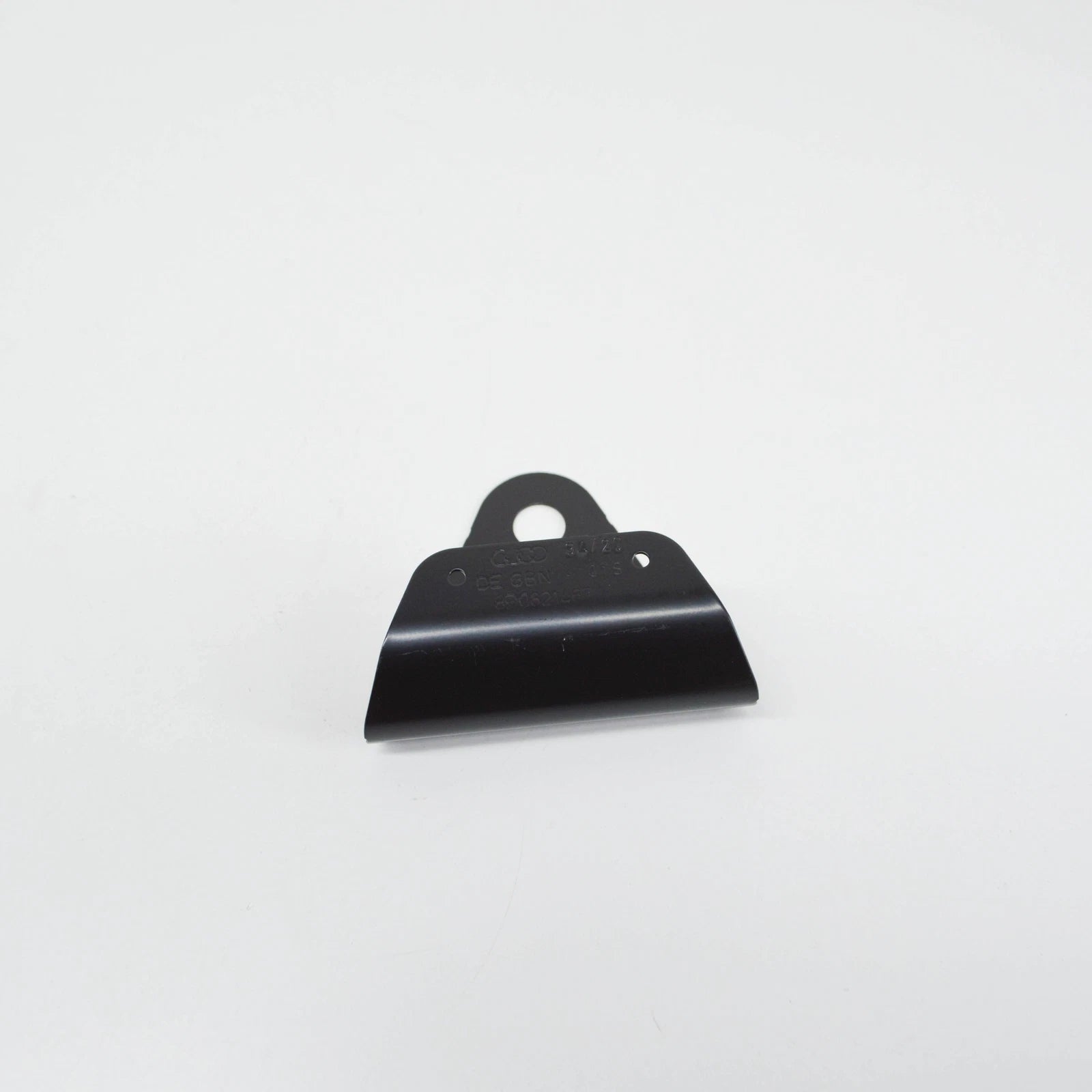 NEW AUDI A3 8PA SPORTBACK FRONT FENDER CENTER BRACKET 8P0821467 ORIGINAL