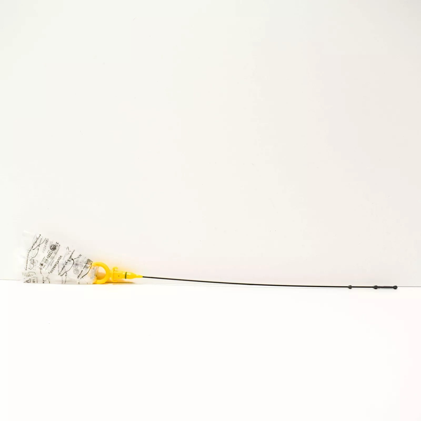 NEW VOLKSWAGEN PASSAT CC OIL DIPSTICK 03L115611AC ORIGINAL