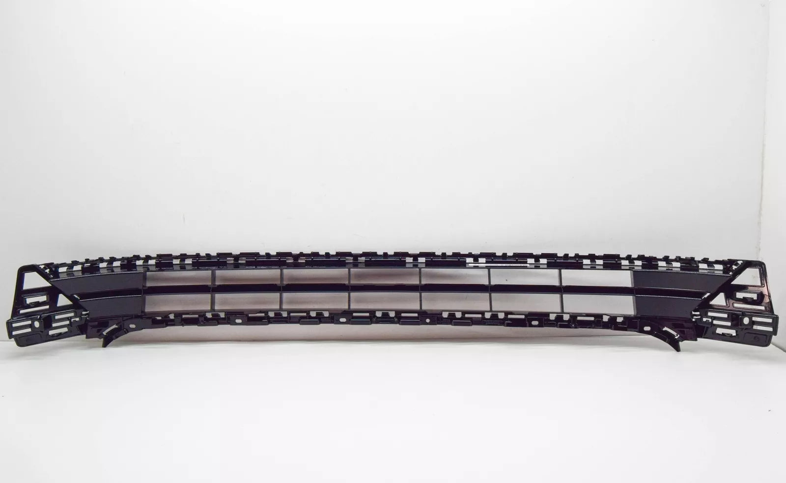 NEW VW ARTEON 3H FRONT LOWER CENTER BUMPER GRILLE 3G8853677A041 ORIGINAL