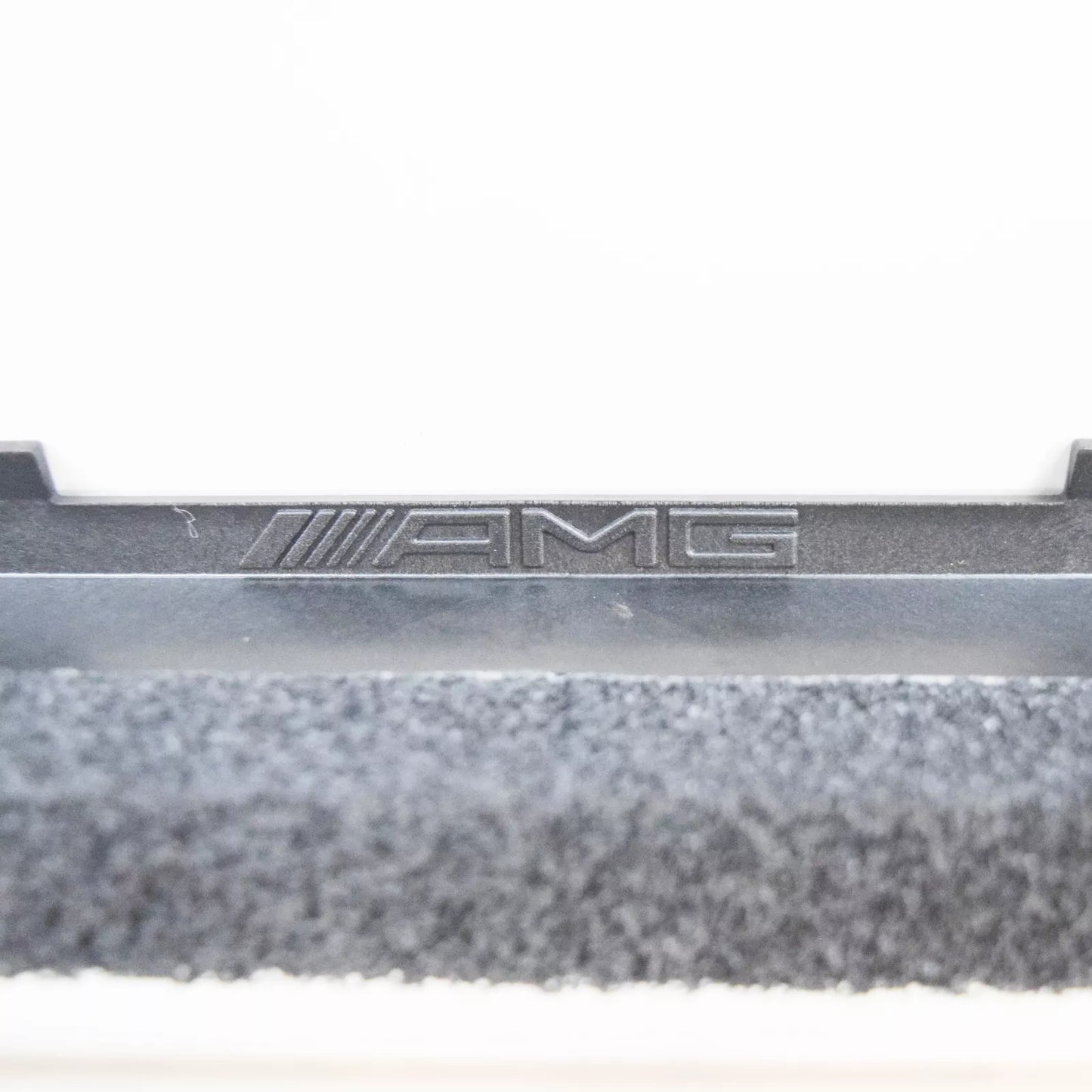 NEW MERCEDES-BENZ AMG C 63 W205 RADIATOR SUPPORT BRACKET A2055040018 ORIGINAL