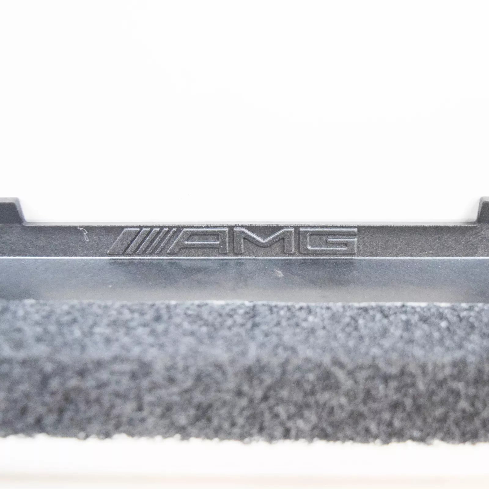 NEW MERCEDES-BENZ AMG C 63 W205 RADIATOR SUPPORT BRACKET A2055040018 ORIGINAL