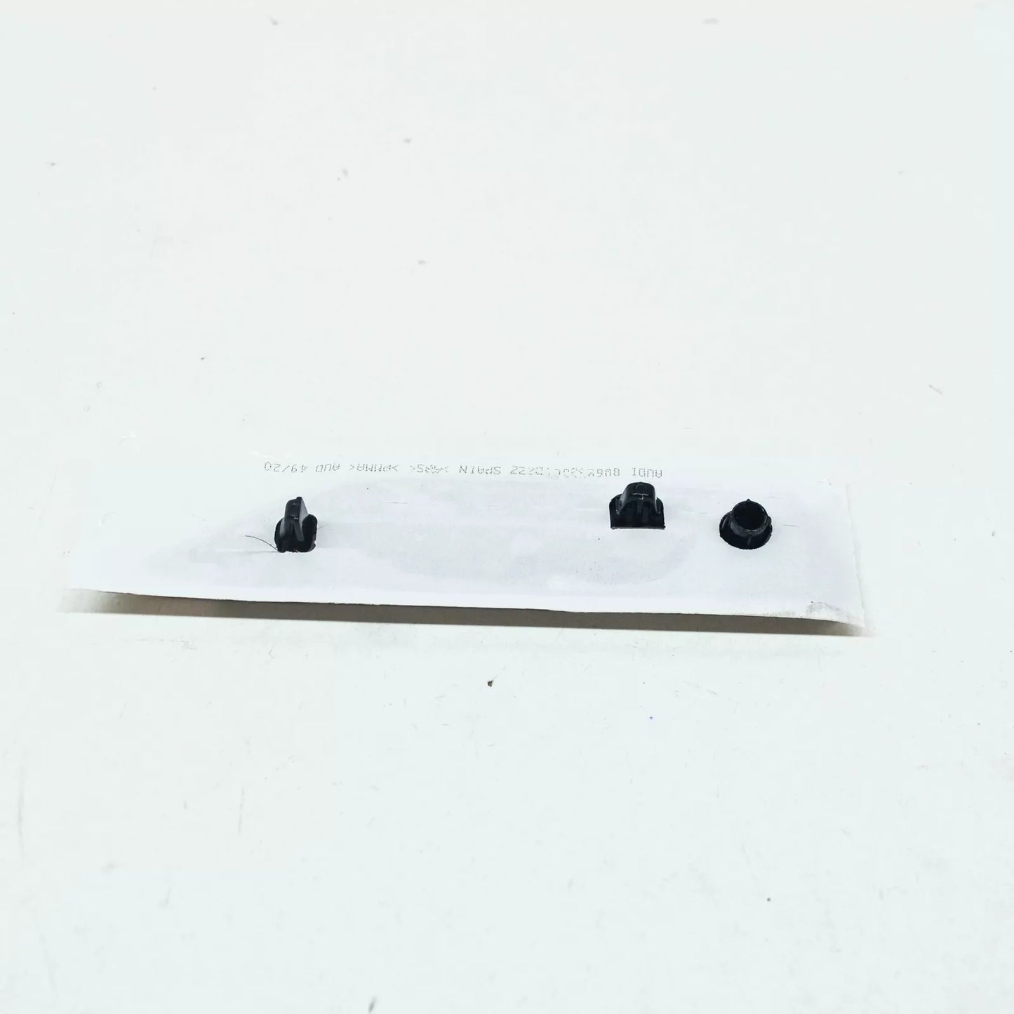 NEW AUDI RS5 8W6 FRONT LEFT FENDER WING EMBLEM BADGE 8W6853601DPUZ ORIGINAL