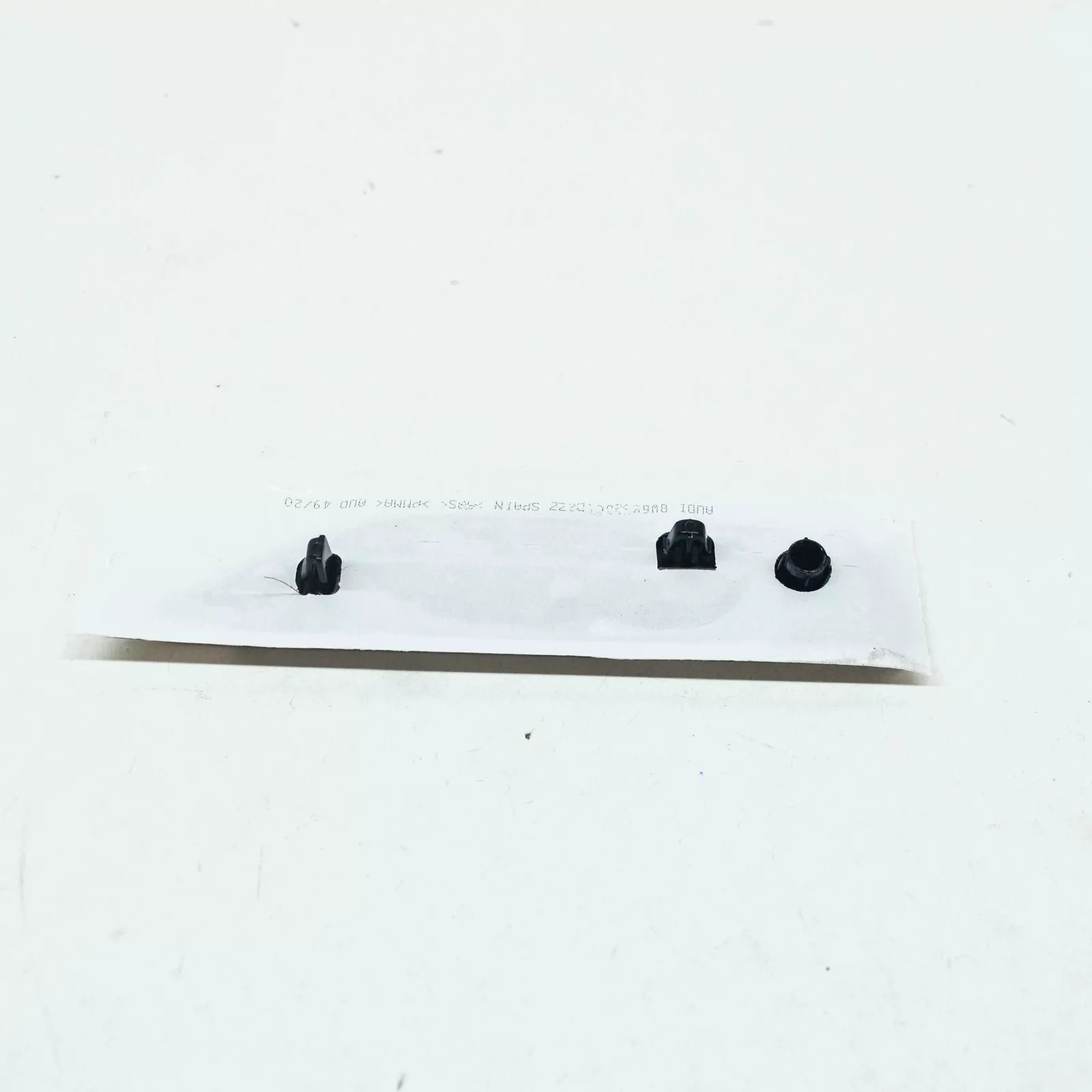 NEW AUDI RS5 8W6 FRONT LEFT FENDER WING EMBLEM BADGE 8W6853601DPUZ ORIGINAL