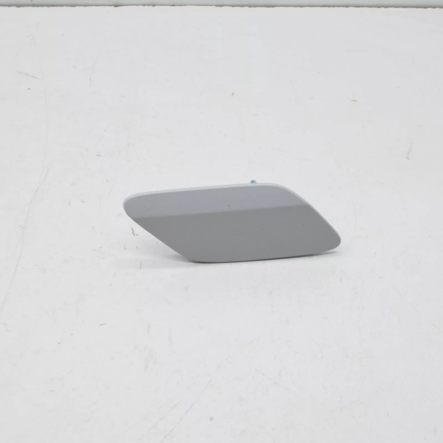 NEW VOLKSWAGEN TIGUAN AD FRONT BUMPER RIGHT COVER CAP 5NA807938GRU