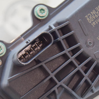 NEW MERCEDES-BENZ E CABRIO A207 EGR VALVE A6421402560 ORIGINAL