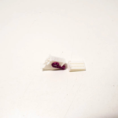 NEW VOLKSWAGEN PHAETON 3D FLAT CONTACT HOUSING 18PIN 5Q0972718B ORIGINAL