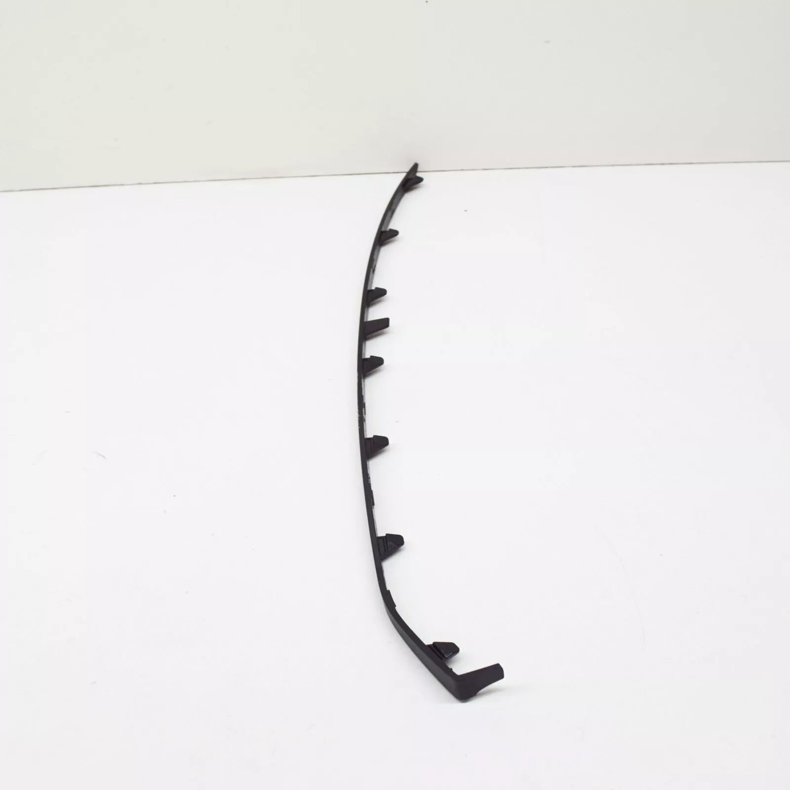 NEW AUDI A3 8V FRONT RIGHT BUMPER MOLDING STRIP TRIM S-LINE 8V5807534A ORIGINAL