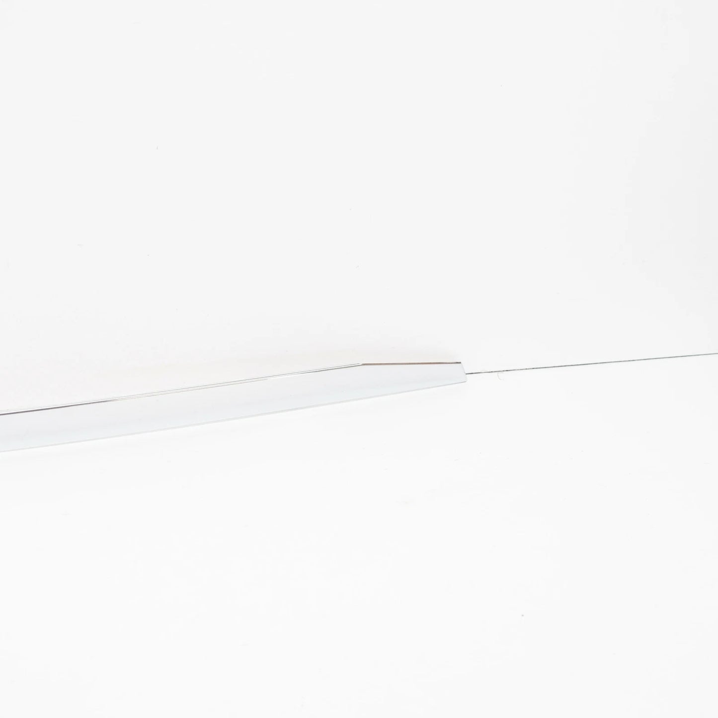 NEW MERCEDES-BENZ E S212 REAR LID HANDLE GARNISH MOULDING A2127430182