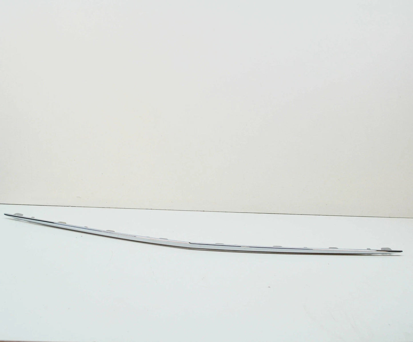 NEW MERCEDES-BENZ A W176 FRONT BUMPER CENTRAL BOTTOM TRIM A176885252164