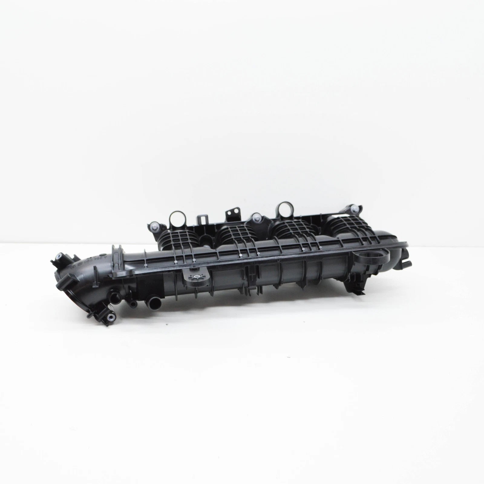 NEW MERCEDES-BENZ C W205 CHARGE AIR DISTRIBUTOR A2640901800 ORIGINAL