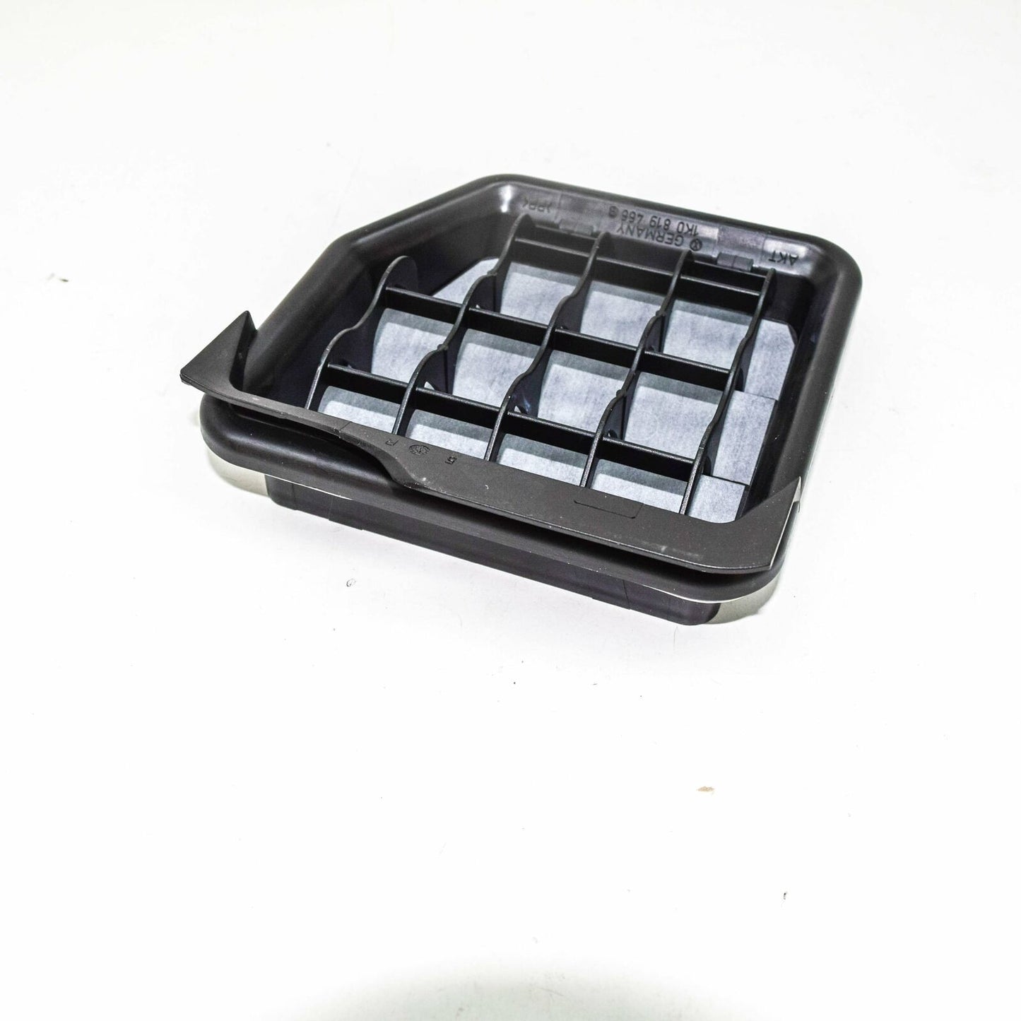 NEW VOLKSWAGEN SCIROCCO MK3 REAR RIGHT BODY VENT TRIM 1K0819466B ORIGINAL