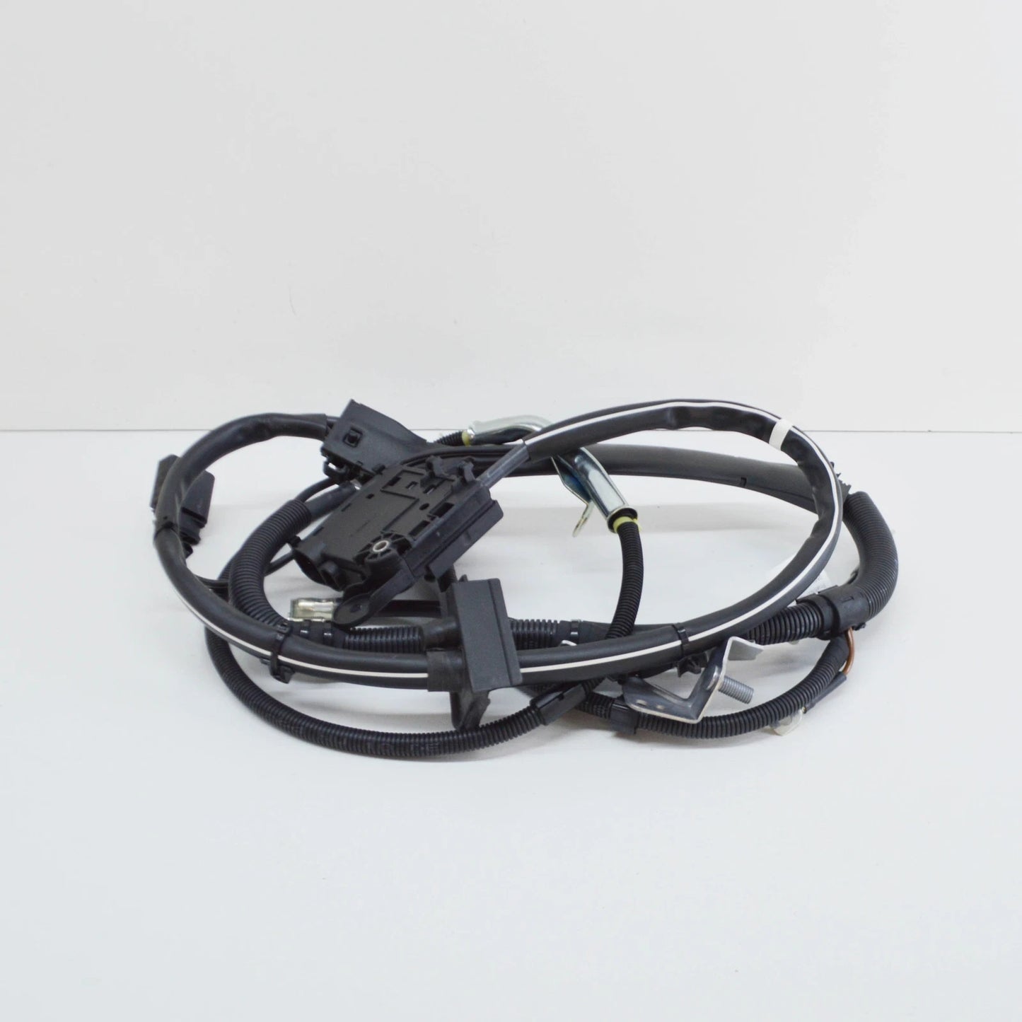 NEW AUDI A4 B8 STARTER AND ALTERNATOR WIRING SET 8K0971228 ORIGINAL