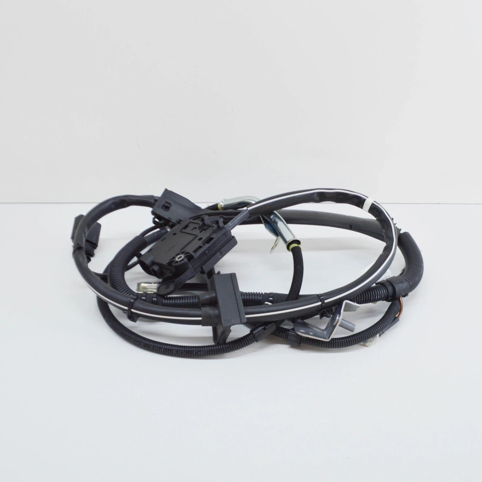 NEW AUDI A4 B8 STARTER AND ALTERNATOR WIRING SET 8K0971228 ORIGINAL