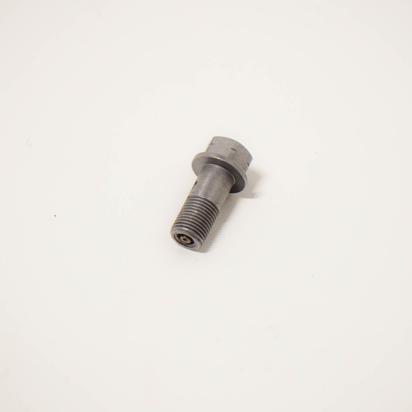 NEW MERCEDES BENZ C W204 TURBOCHARGER HOLLOW SCREW A0019972401 ORIGINAL