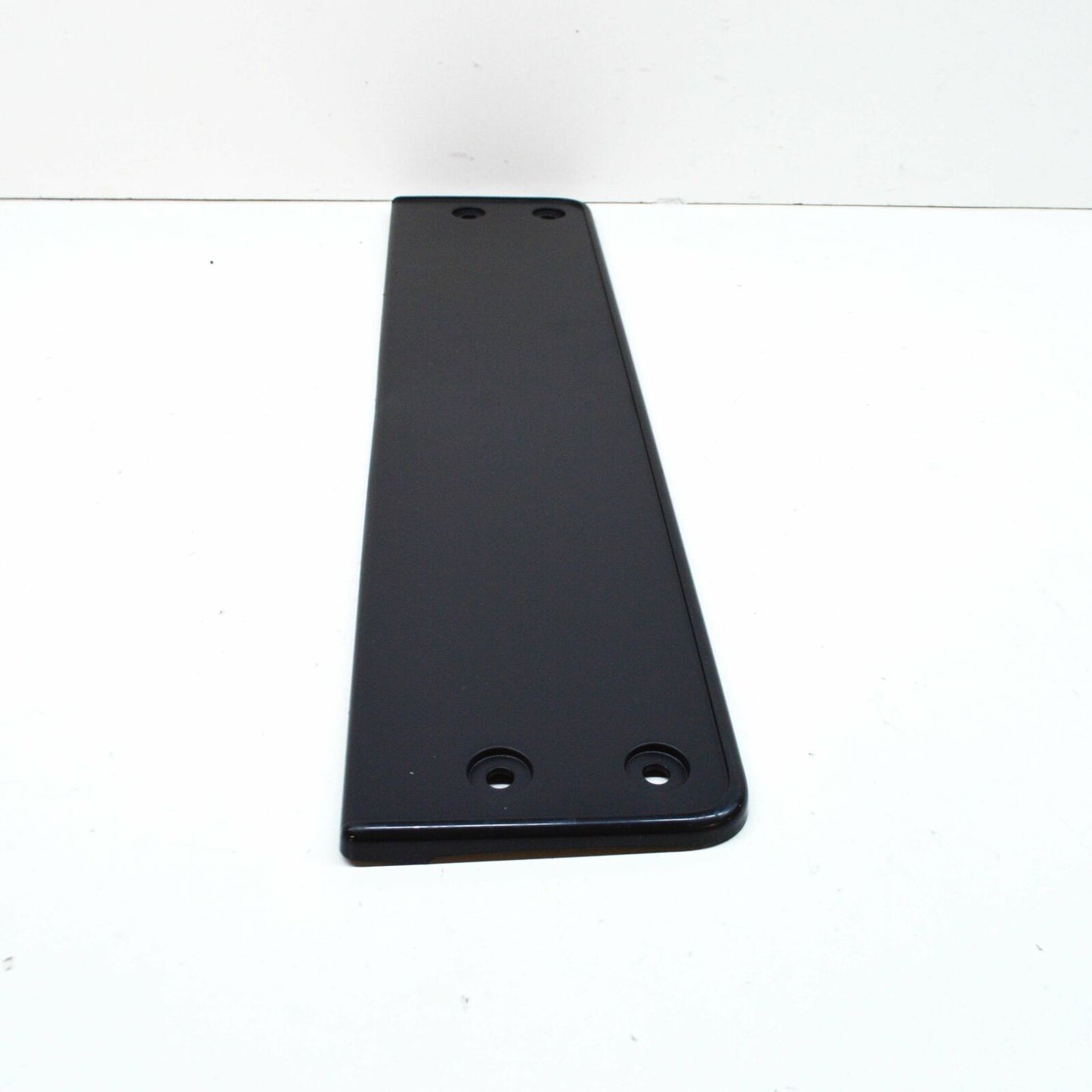 NEW VOLKSWAGEN PASSAT B8 FRONT BUMPER LICENSE PLATE HOLDER 3G08072879B9 ORIGINAL