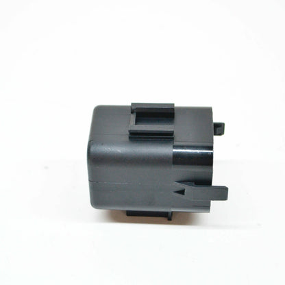 NEW MB C W204 ADDITIONAL RADIATOR VENT RELAY COVER A0015453903 ORIGINAL